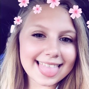 Meet your Posher, Lexie